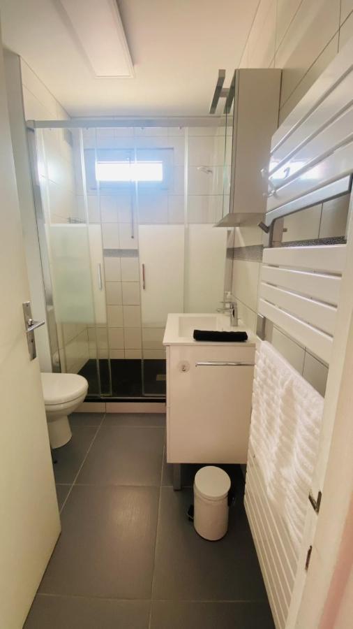 42m With 2 Balconies Near And Center Apartment *