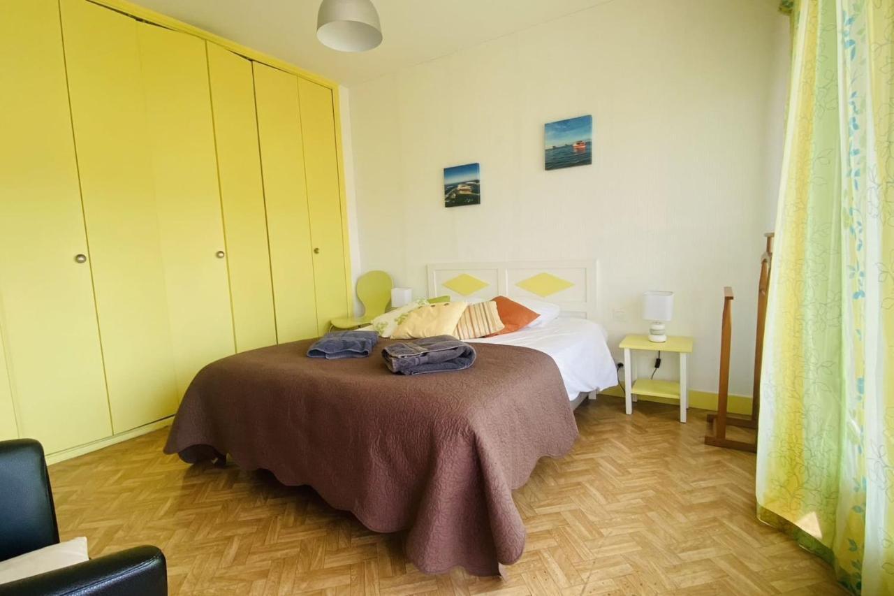 Apartment 42m With 2 Balconies Near And Center Arcachon